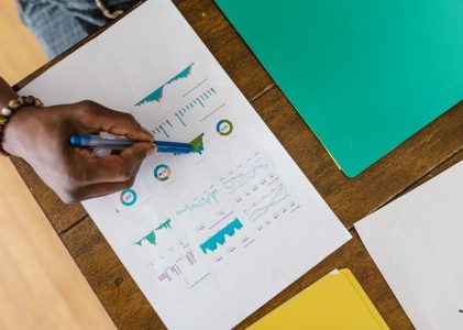 business statistics communicating with numbers pdf